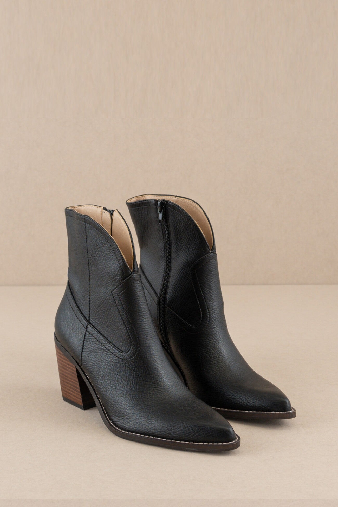 THE HARMONY BOOTIES