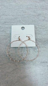 BEADED GLASS WIRE CIRCLE EARRINGS