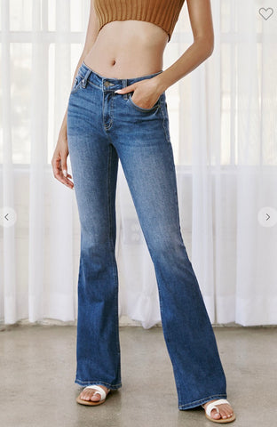 Jolie Kancan Flare Jean