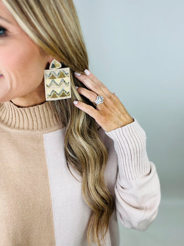 TAUPE SQUARE EARRING